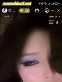 ��������Ů��ѹե���£�7�ְ��ӣ�